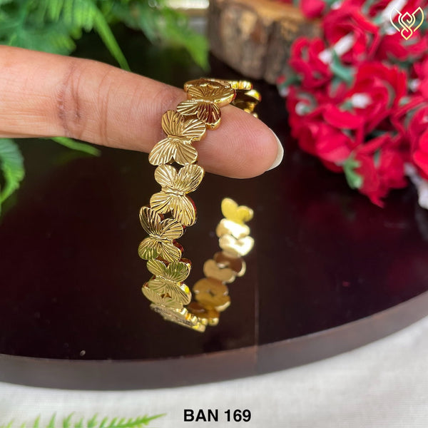 BAN 169