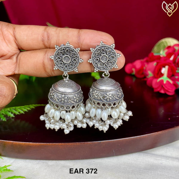 EAR 372
