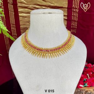 V 015